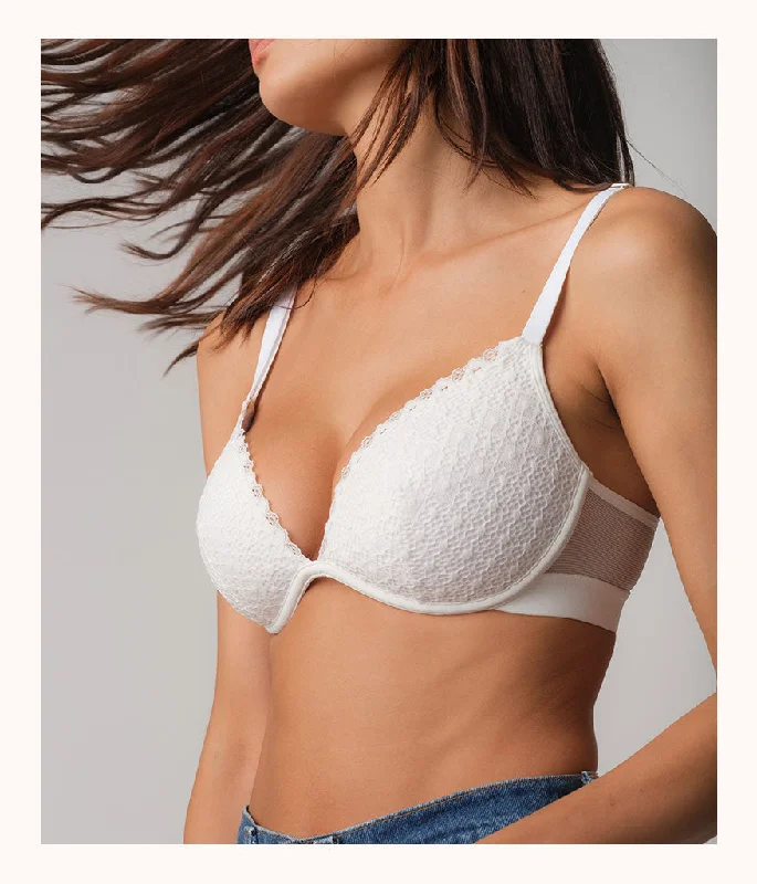 The Crochet Lace Deep V No-Wire Push-Up: Fresh White The Crochet Lace Deep V No-Wire Push-Up: Fresh White