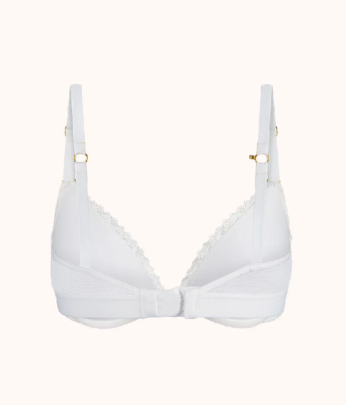 The Crochet Lace Deep V No-Wire Push-Up: Fresh White The Crochet Lace Deep V No-Wire Push-Up: Fresh White