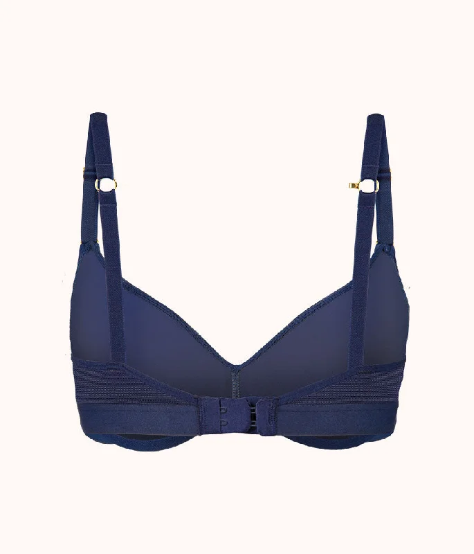 The No-Wire Push-Up: Navy Daisy The No-Wire Push-Up: Navy Daisy